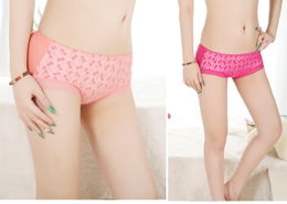 女生内裤有白色黏黏的是什么（女生内裤有白色黏黏的是什么原因）