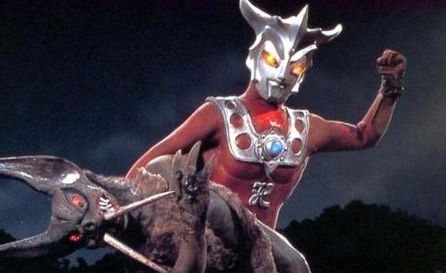 泰罗奥特曼（泰罗奥特曼在线观看）